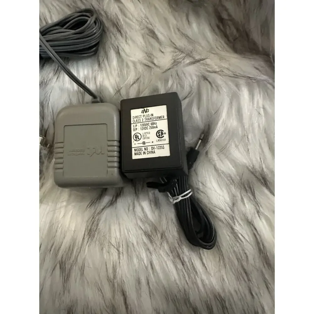 ENG DV-1225S 12V AC/DC Adapter 2-Contact AC Male US Black/Gray